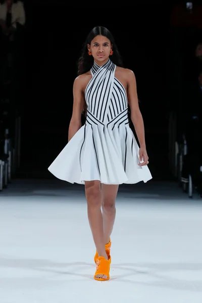 Look 7